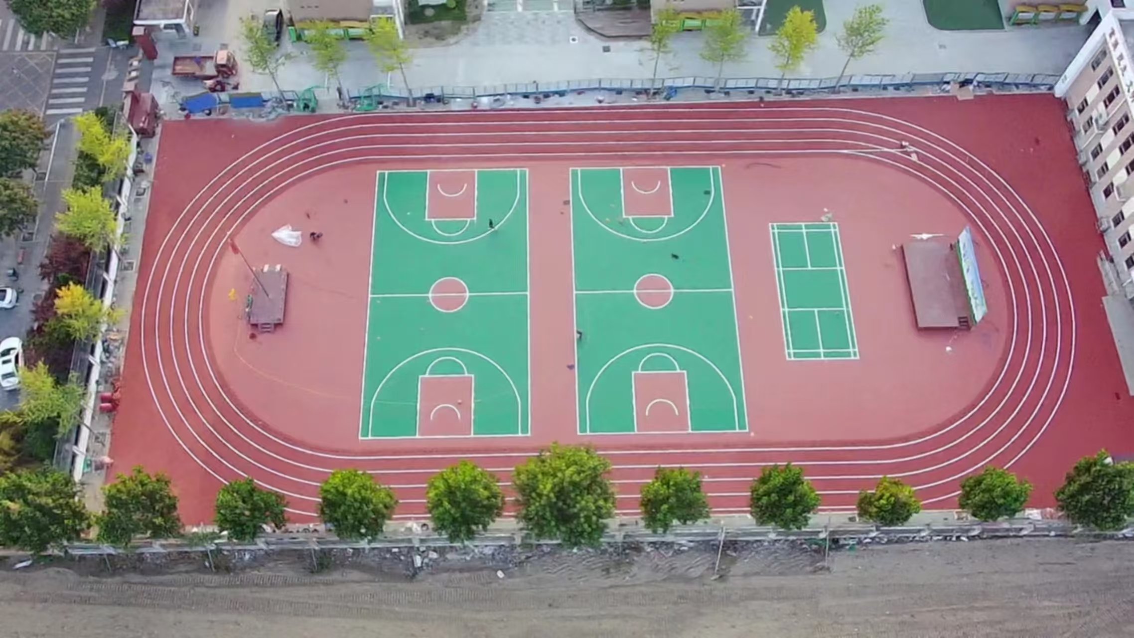 葫芦岛市EPDM地面全塑型塑胶跑道 - 价格